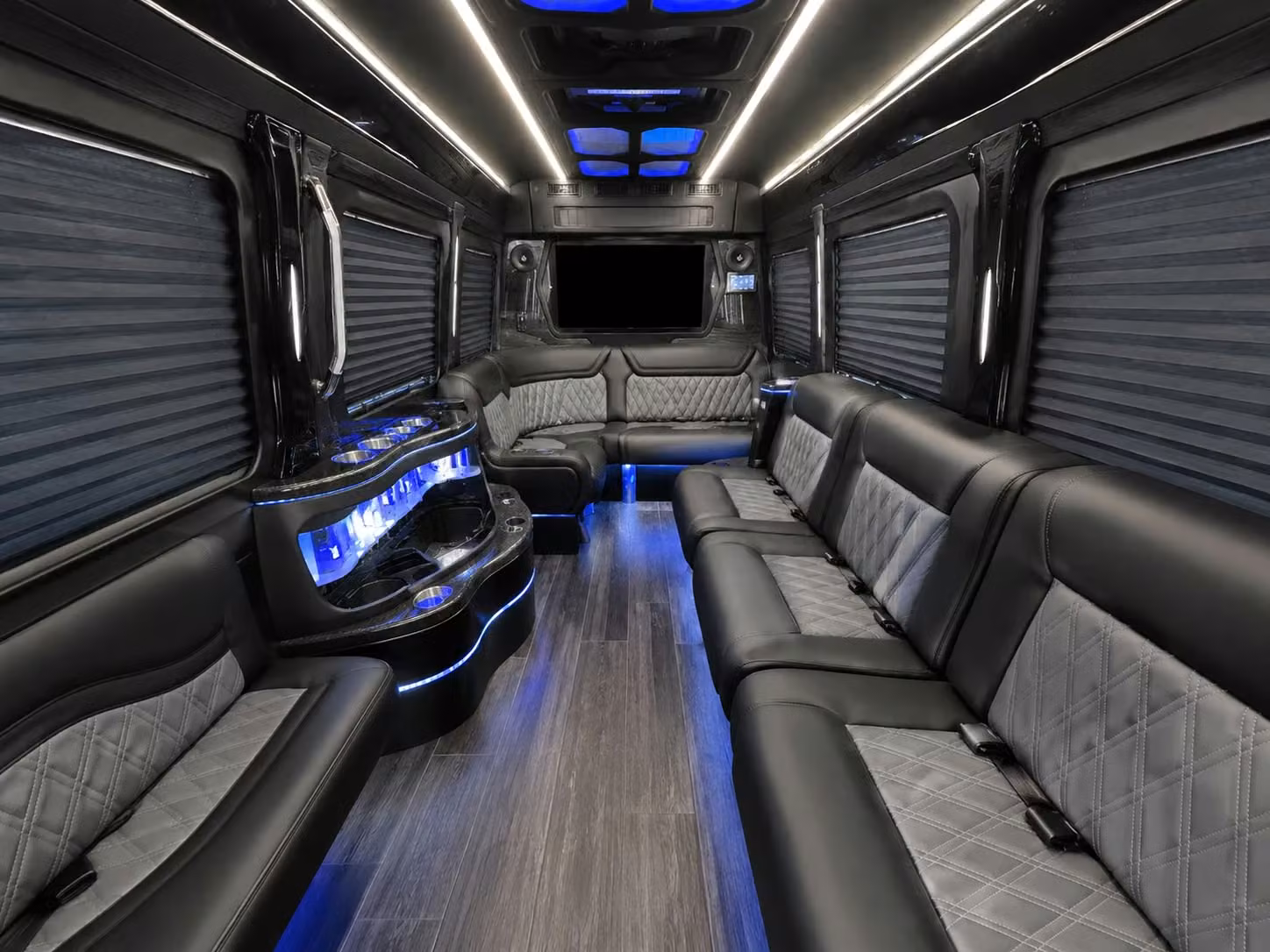 after prom transportation in oakland park that keeps the celebration rolling