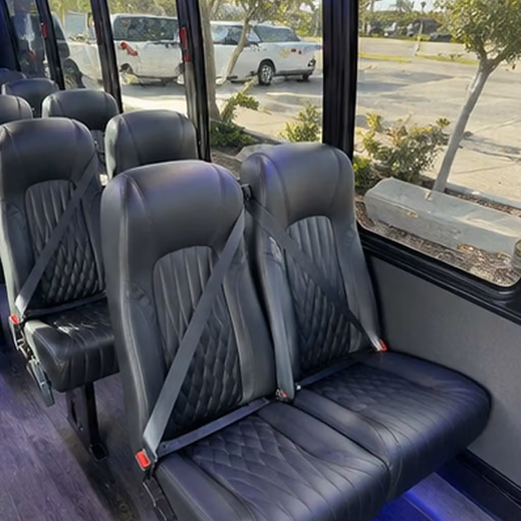 oakland park 18 passenger minibus rental
