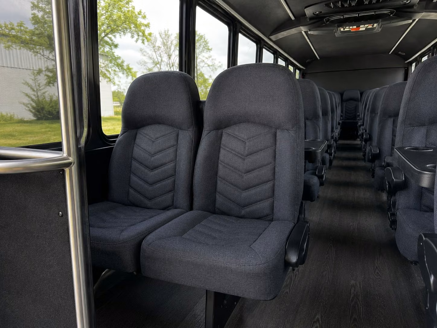 oakland park bus rentals for school field trips