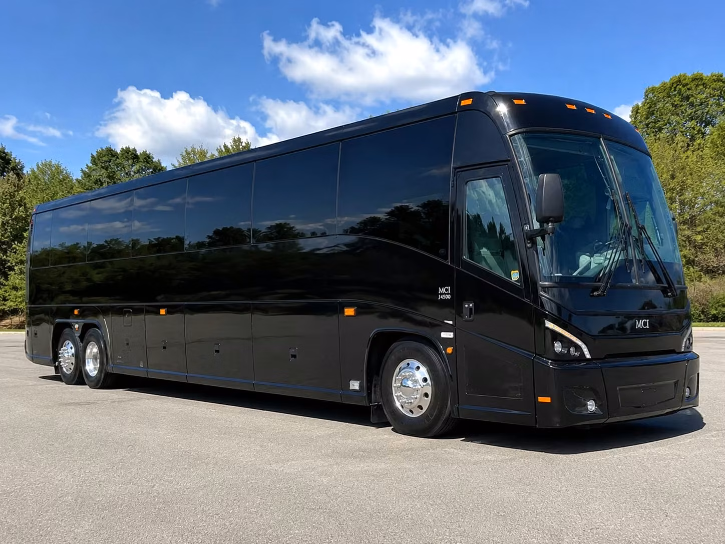 with one search compare field trip buses serving oakland park from a whole network of providers